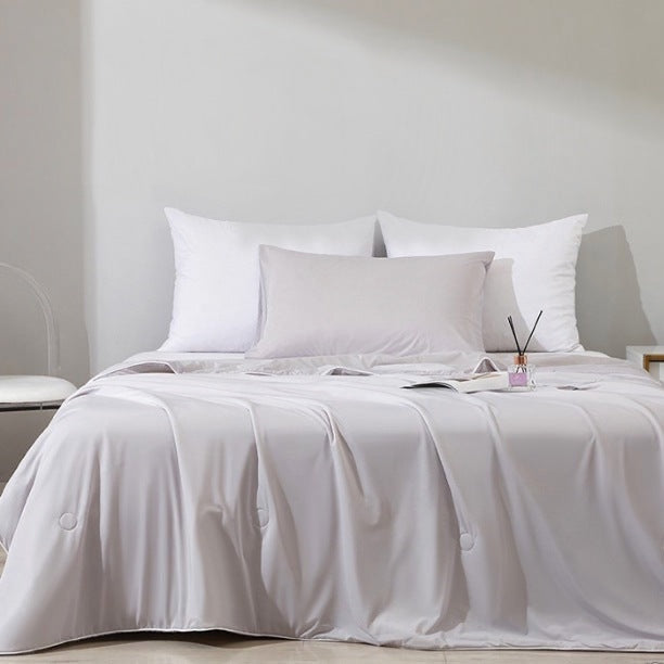 Minimalist Cooling Summer Quilt | Luxury Breathable Bedding