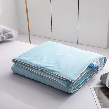 Minimalist Cooling Summer Quilt | Luxury Breathable Bedding